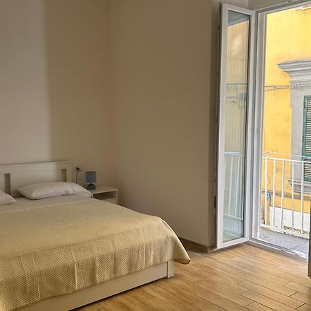 Suite Di Giordy Napoli Centro Exterior foto
